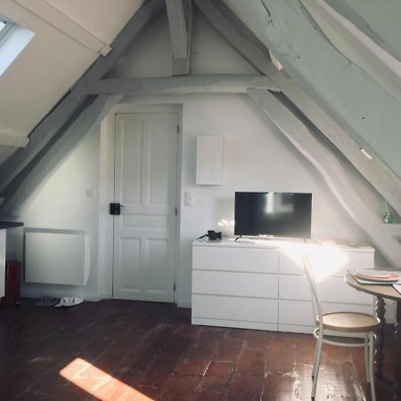 Tonnerre Grand Studio De Charme Au Coeur De La Ville Eksteriør bilde