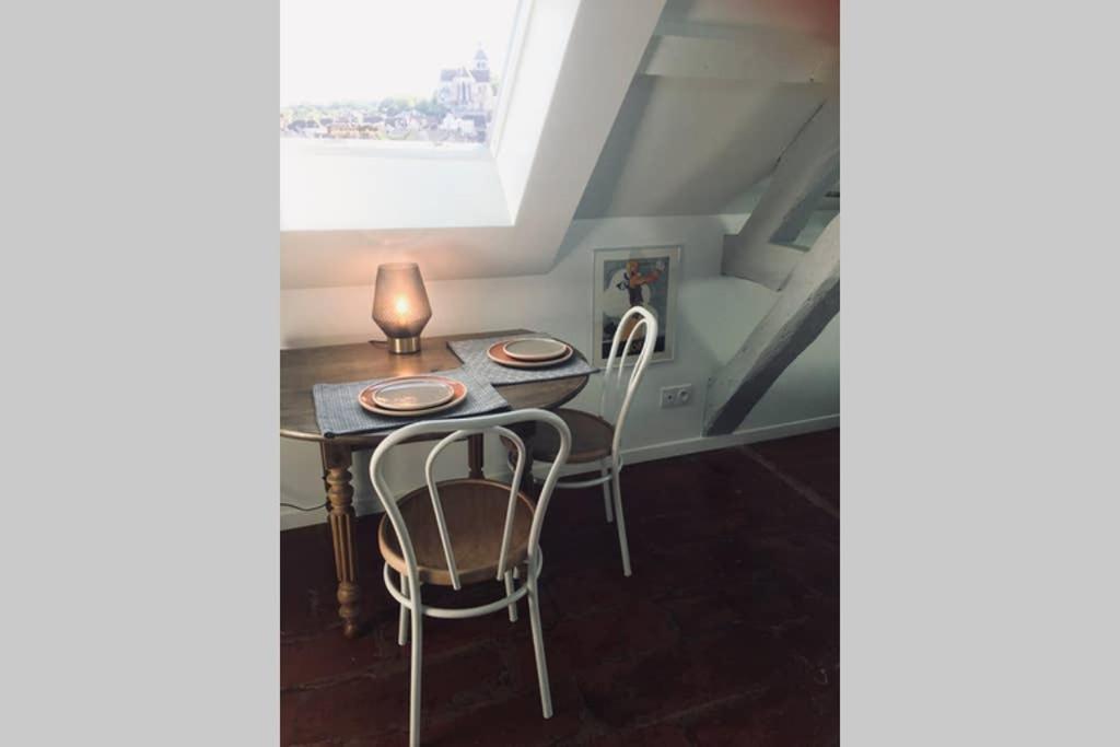Tonnerre Grand Studio De Charme Au Coeur De La Ville Eksteriør bilde